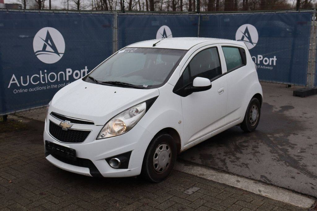 Passenger car Chevrolet Spark Petrol 68 hp 2012 (Margin)