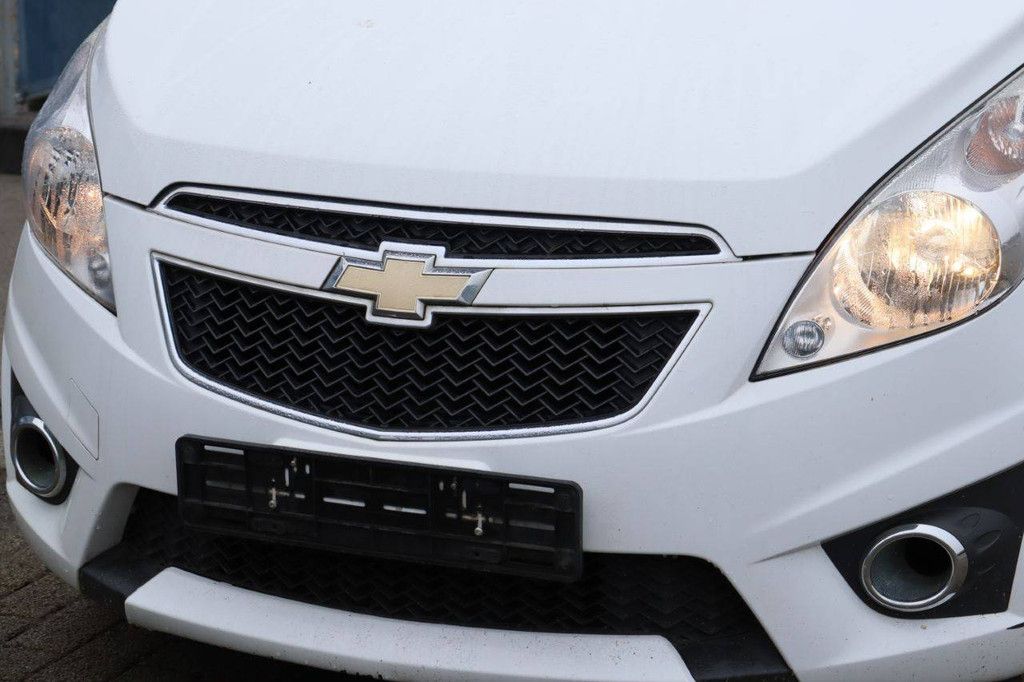 Passenger car Chevrolet Spark Petrol 68 hp 2012 (Margin)