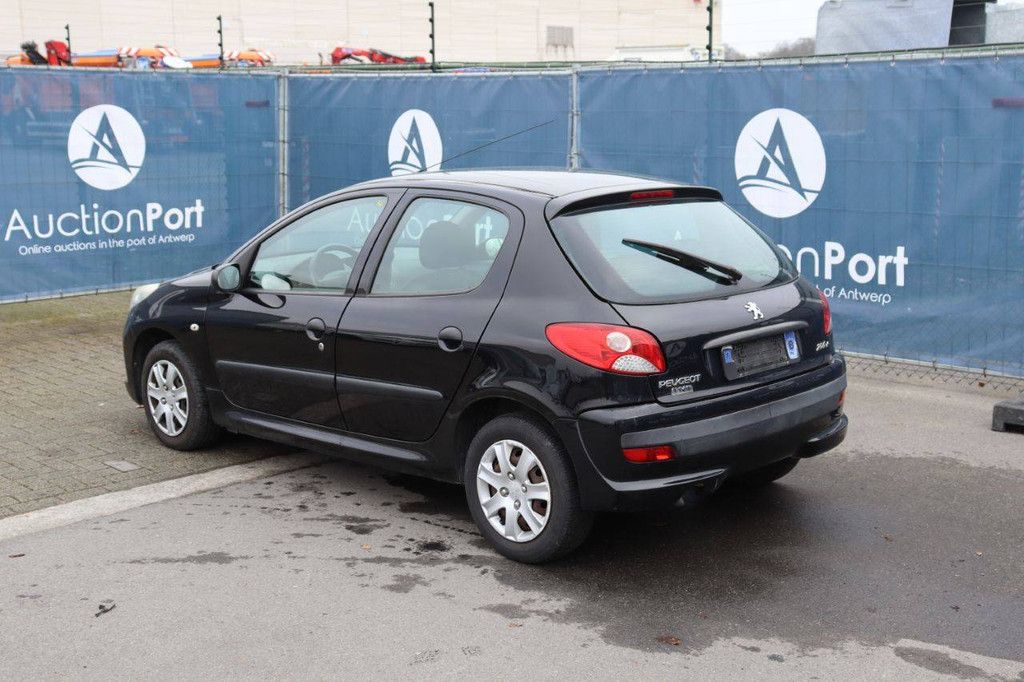 Passenger car Peugeot 206+ Petrol 60 hp 2010 (Margin)