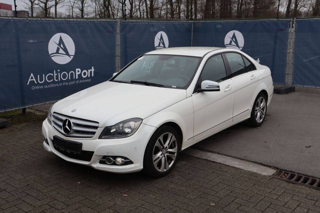 Pkw Mercedes-Benz C-Klasse 200 Diesel 136 PS 2013 (Margin)