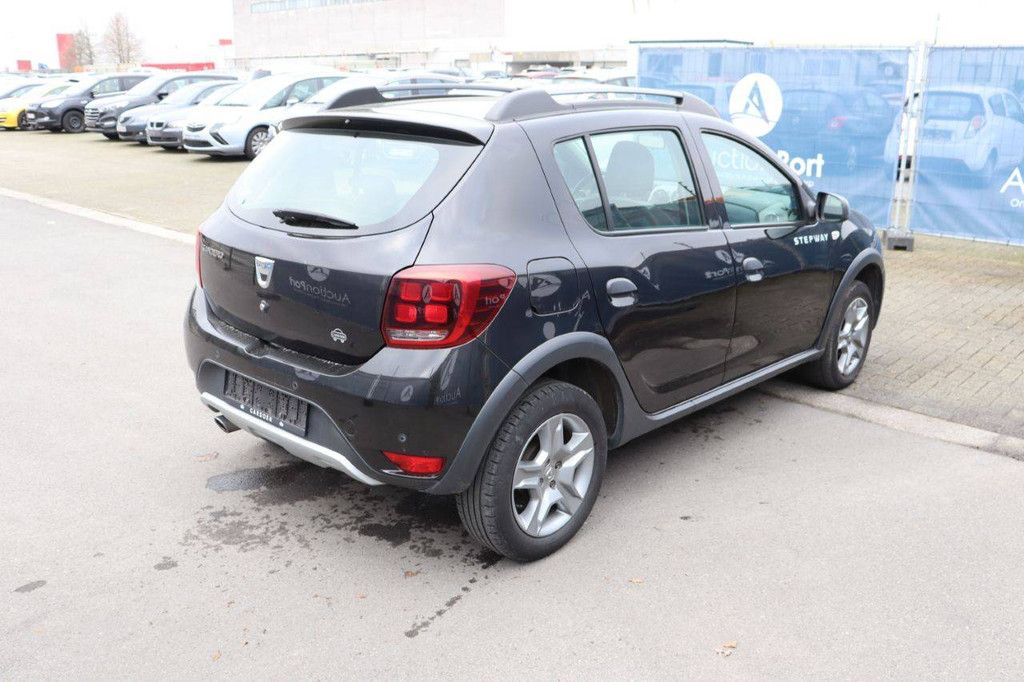 Personenauto Dacia Sandero Benzine 90pk 2017 (Marge)