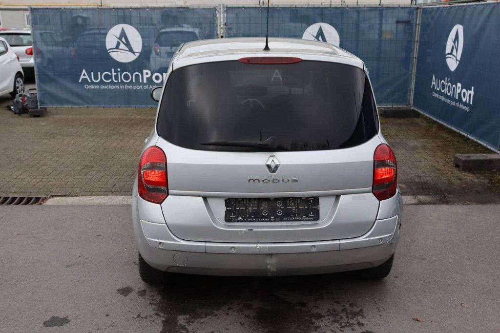 Passenger car Renault Modus Diesel 86 hp 2009 (Margin)