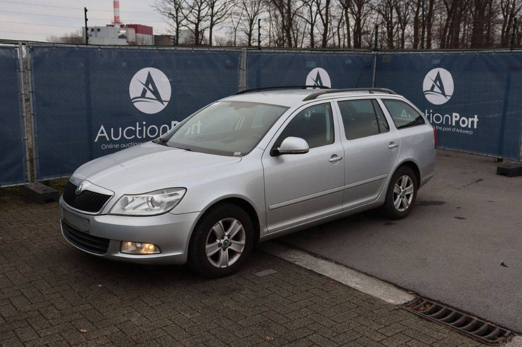 Passenger car Skoda Octavia Diesel 105 hp 2012 (Margin)