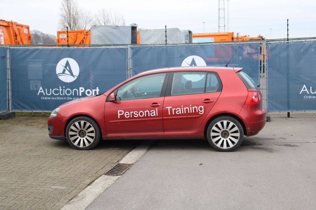 Pkw Volkswagen Golf Benzin 115 PS 2006 (Margin)