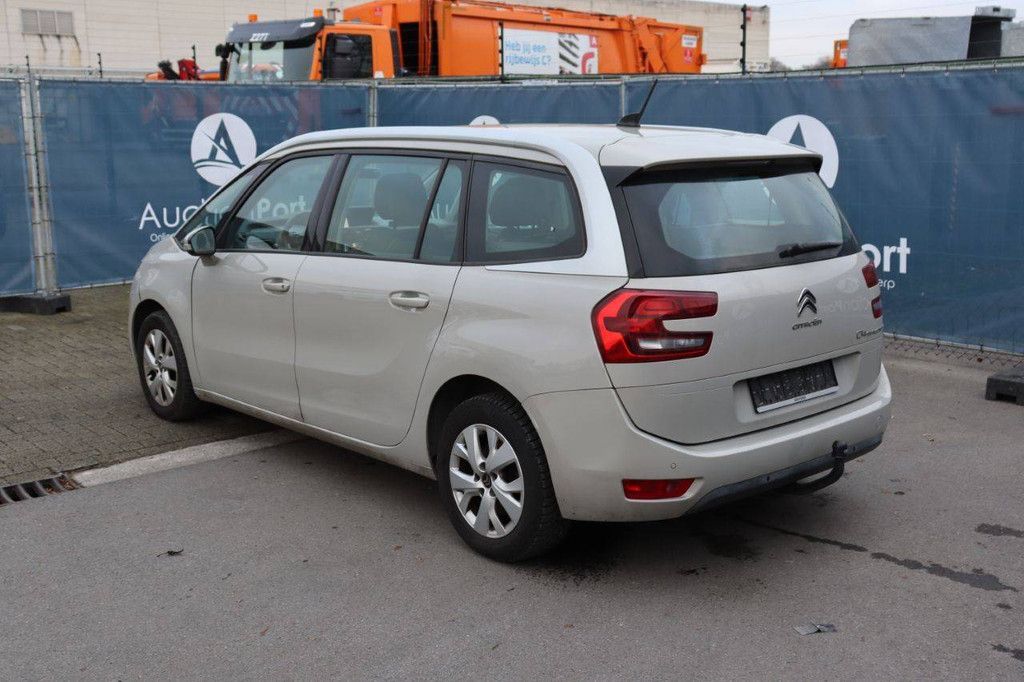Passenger car Citroën C4 Petrol 130 hp 2019 (Margin)