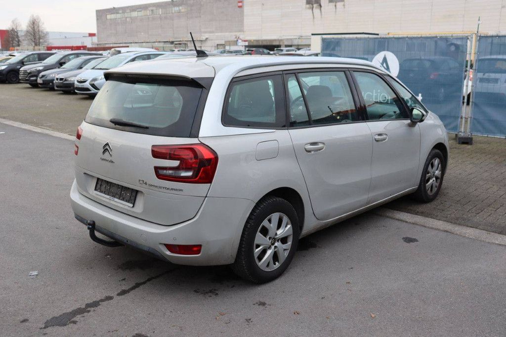 Passenger car Citroën C4 Petrol 130 hp 2019 (Margin)