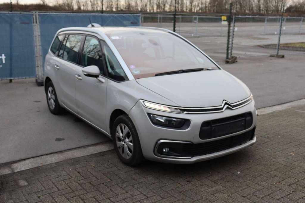 Passenger car Citroën C4 Petrol 130 hp 2019 (Margin)