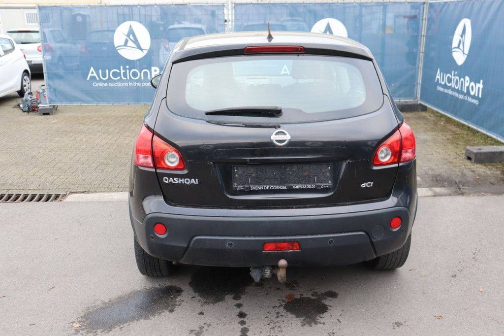 Passenger car Nissan Qashqai Diesel 106 hp 2007 (Margin)