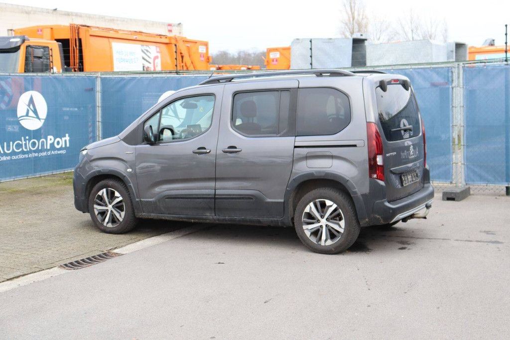 Passenger car Peugeot Rifter Diesel 130 hp 2020 (Margin)