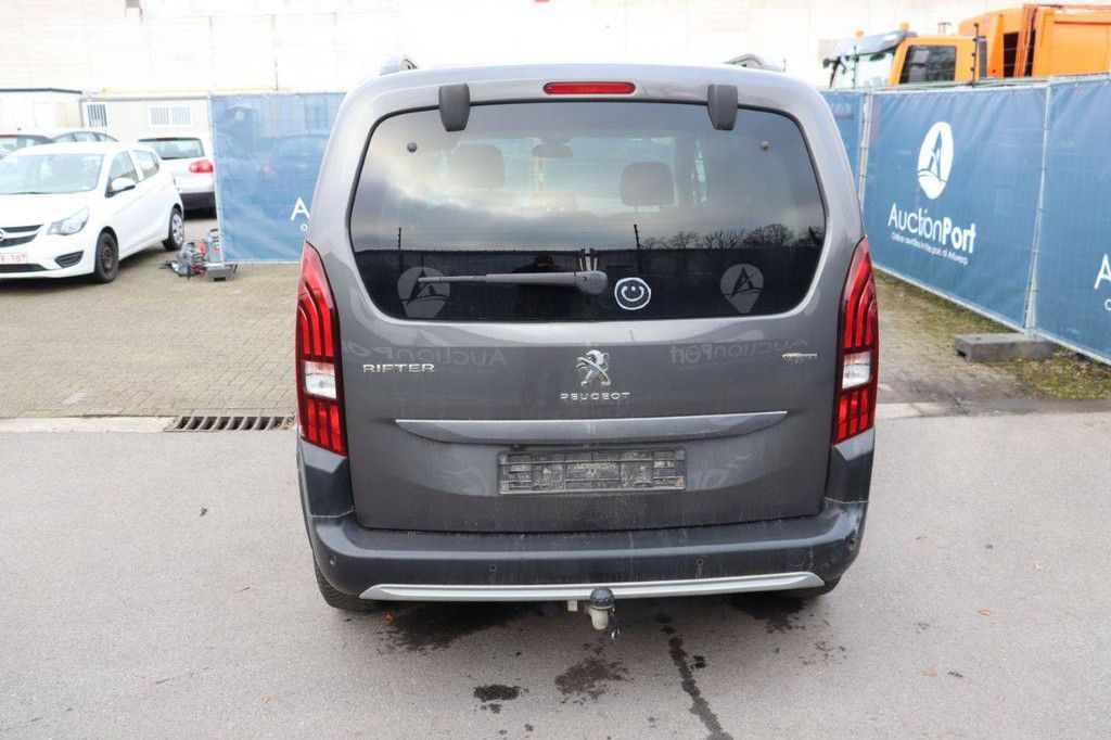 Passenger car Peugeot Rifter Diesel 130 hp 2020 (Margin)