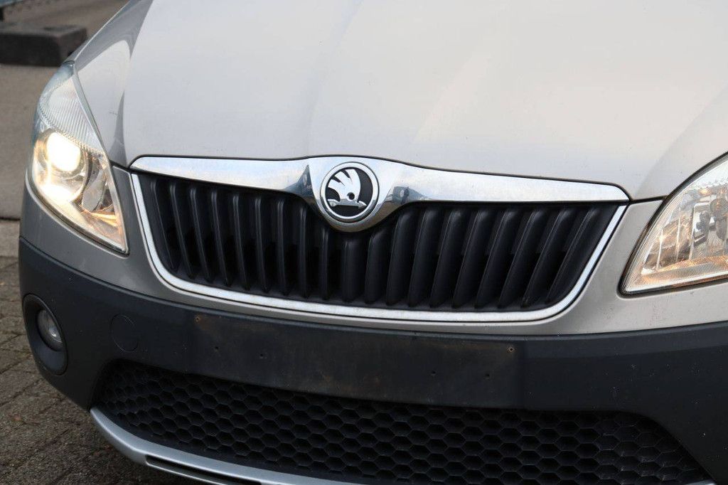 Peugeot Skoda Roomster Petrol 86pk 2015 (Margin)