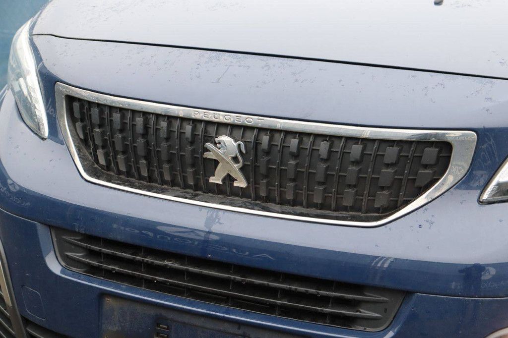 Passenger car Peugeot Traveller Diesel 150 hp 2020 (Margin)