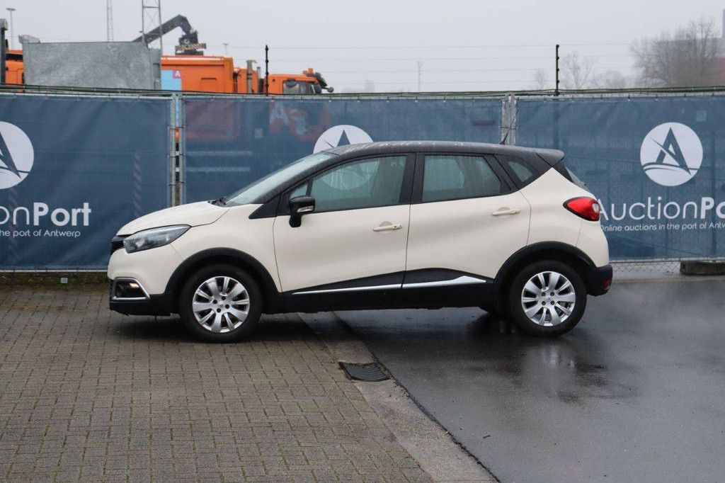 Passenger car Renault Captur Diesel 90 hp 2014 (Margin)