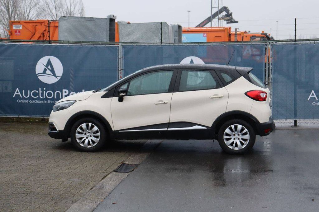 Passenger car Renault Captur Diesel 90 hp 2014 (Margin)