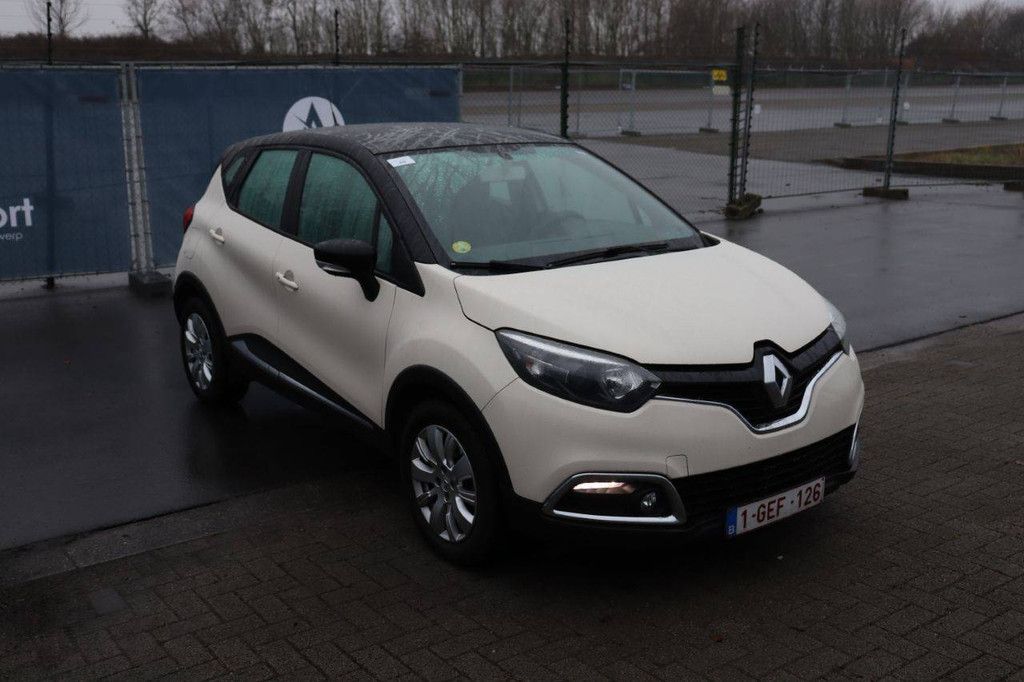 Passenger car Renault Captur Diesel 90 hp 2014 (Margin)
