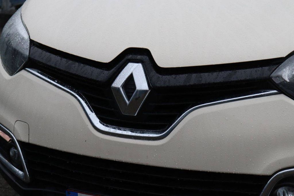 Passenger car Renault Captur Diesel 90 hp 2014 (Margin)