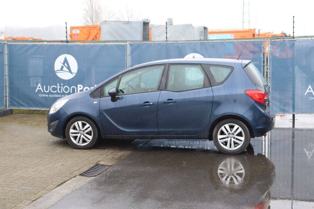 Pkw Opel Meriva Diesel 75 PS 2012 (Marge)