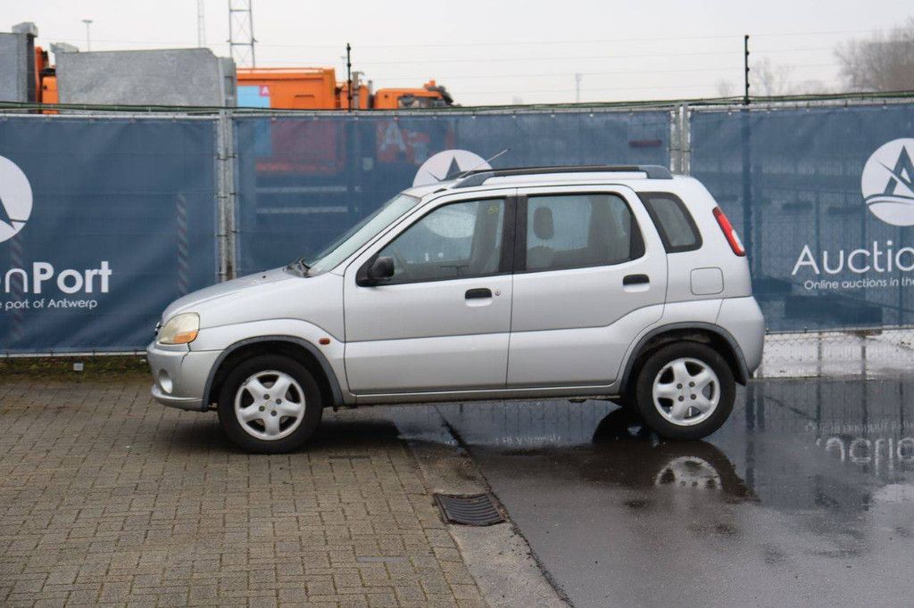 Passenger car Suzuki Ignis Petrol 86 hp 2002 (Margin)