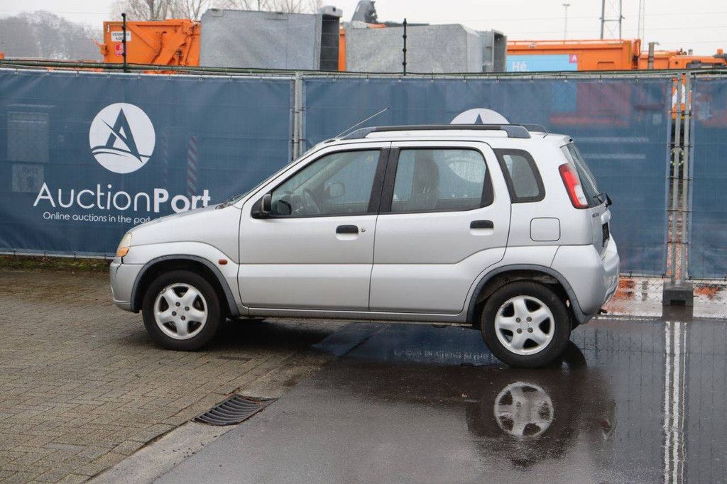 Passenger car Suzuki Ignis Petrol 86 hp 2002 (Margin)