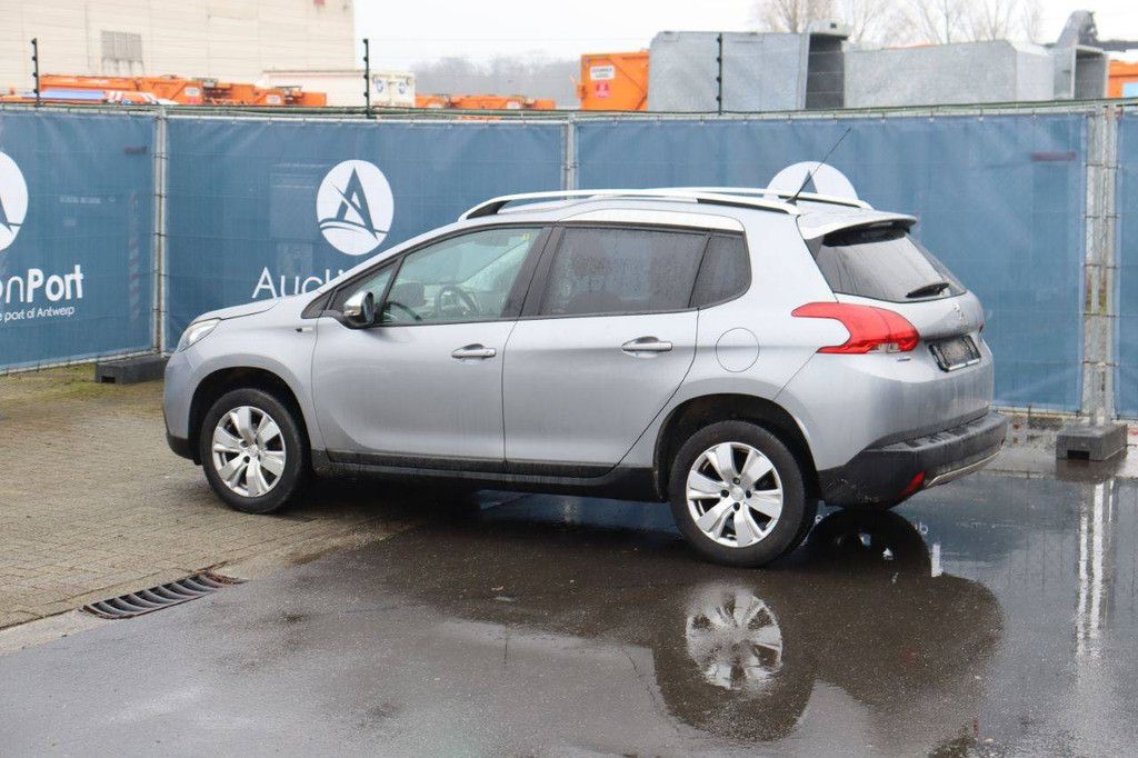 Passenger car Peugeot 2008 Petrol 82 hp 2015 (Margin)