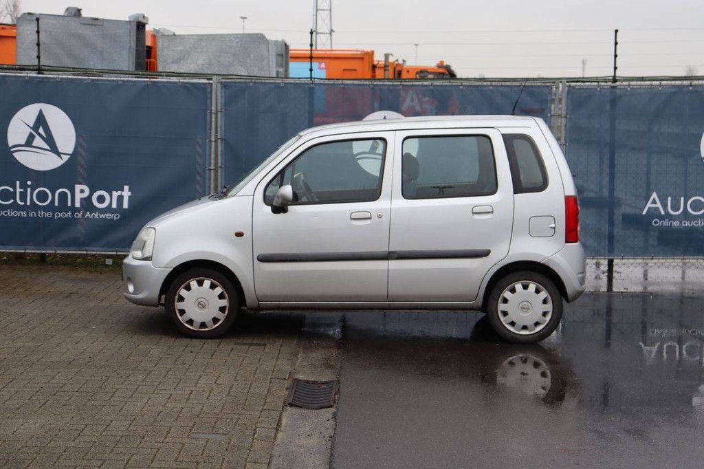 Passenger car Opel Agila Petrol 60 hp 2004 (Margin)