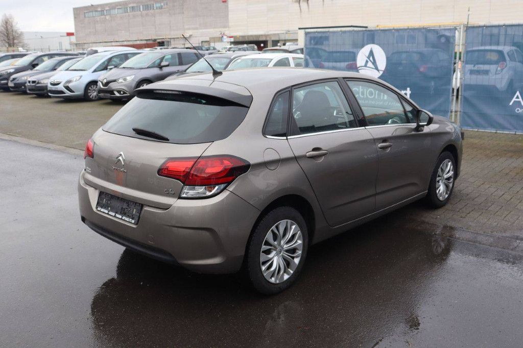 Passenger car Citroën C4 Petrol 130 hp 2016 (Margin)