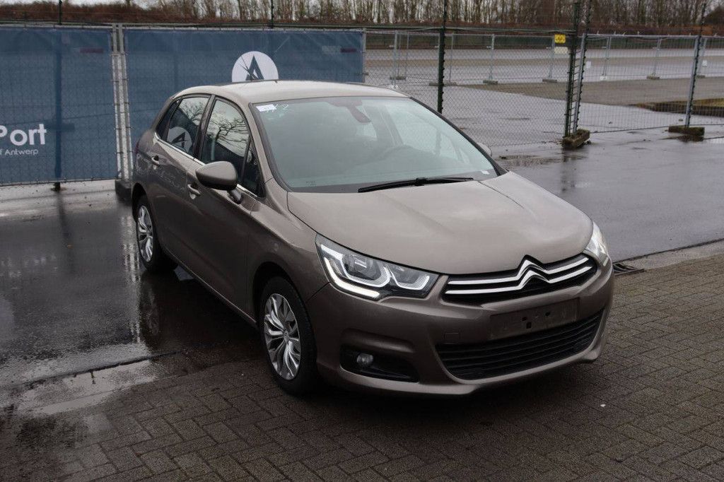 Passenger car Citroën C4 Petrol 130 hp 2016 (Margin)