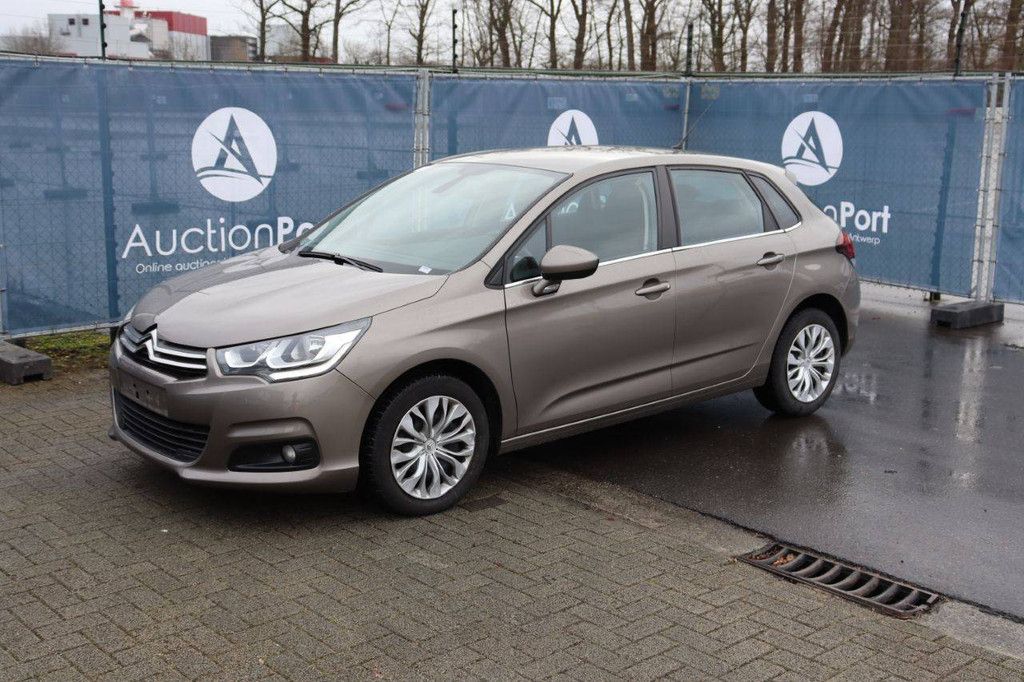 Passenger car Citroën C4 Petrol 130 hp 2016 (Margin)