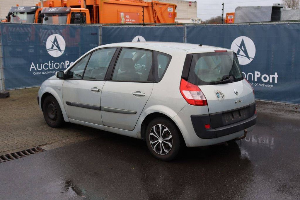 Passenger car Renault Scenic Petrol 113 hp 2004 (Margin)