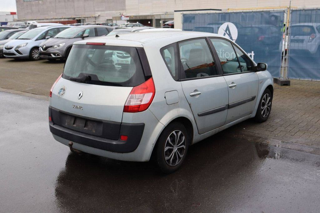 Passenger car Renault Scenic Petrol 113 hp 2004 (Margin)