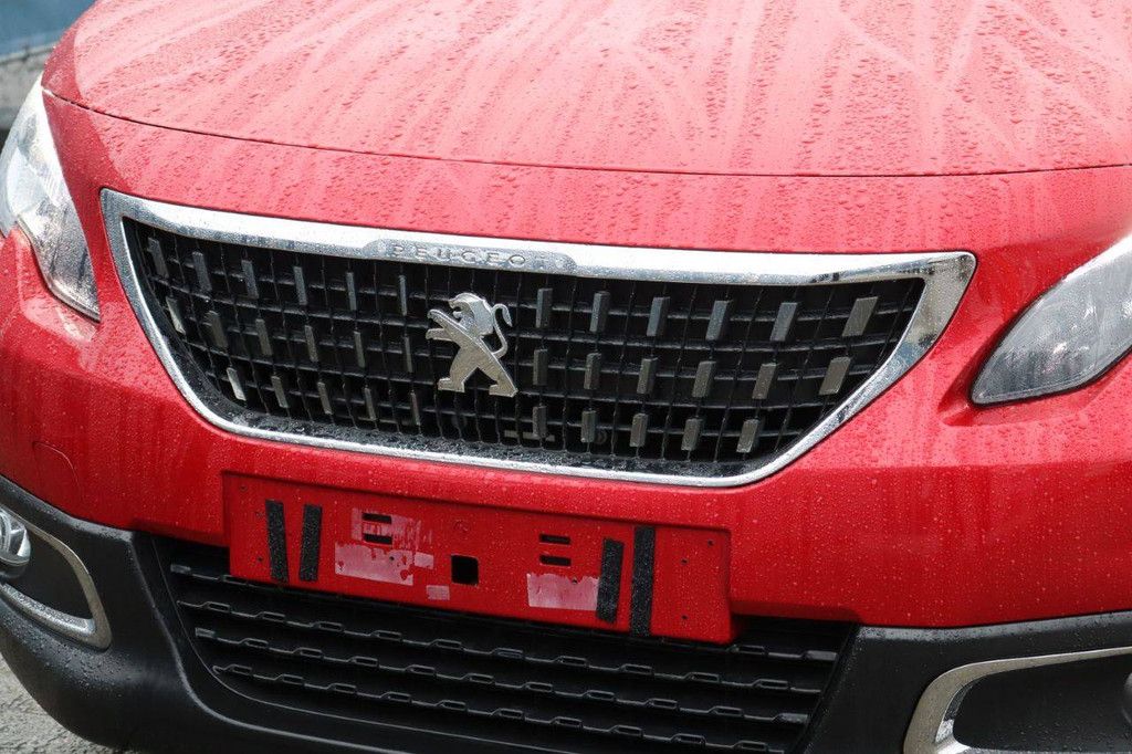 SUV Peugeot 2008 Petrol 82 hp 2018 (Margin)