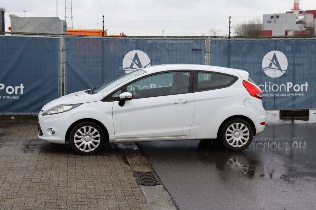 Passenger car Ford Fiesta Petrol 60 hp 2012 (Margin)