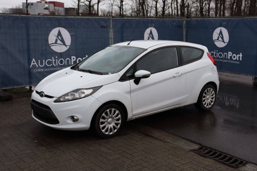 Passenger car Ford Fiesta Petrol 60 hp 2012 (Margin)
