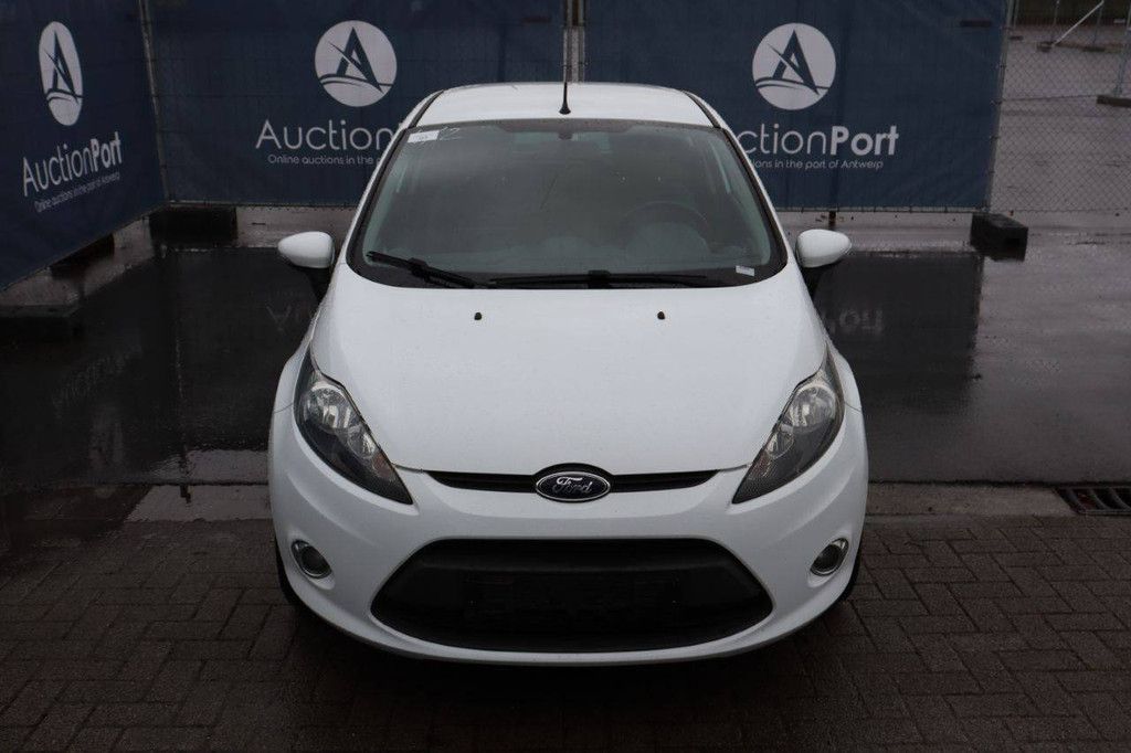 Passenger car Ford Fiesta Petrol 60 hp 2012 (Margin)
