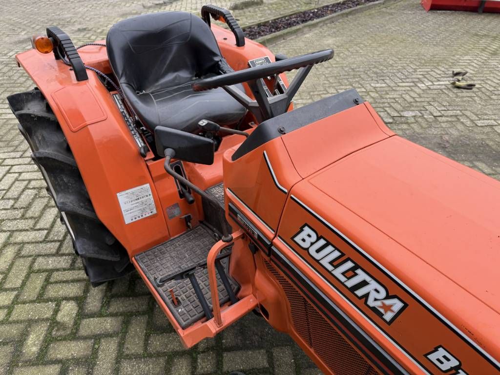 Kubota Bultra B1-17
