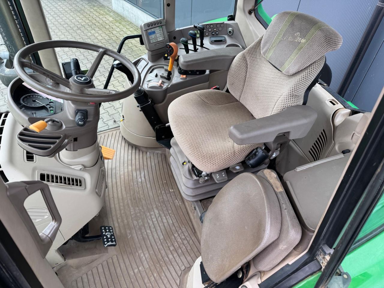 John Deere 6930 Premium AQ