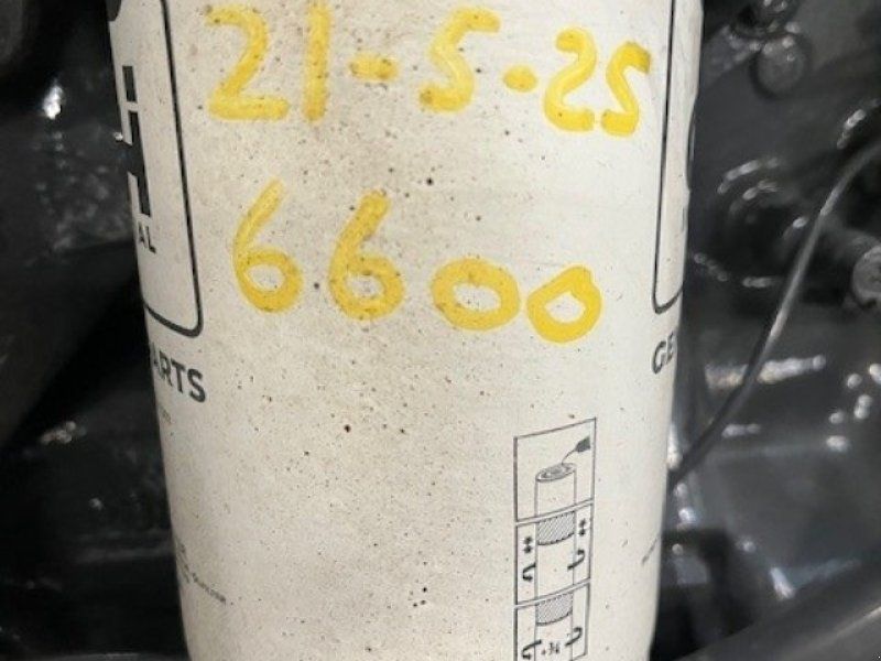 New Holland TM165 ULTRA