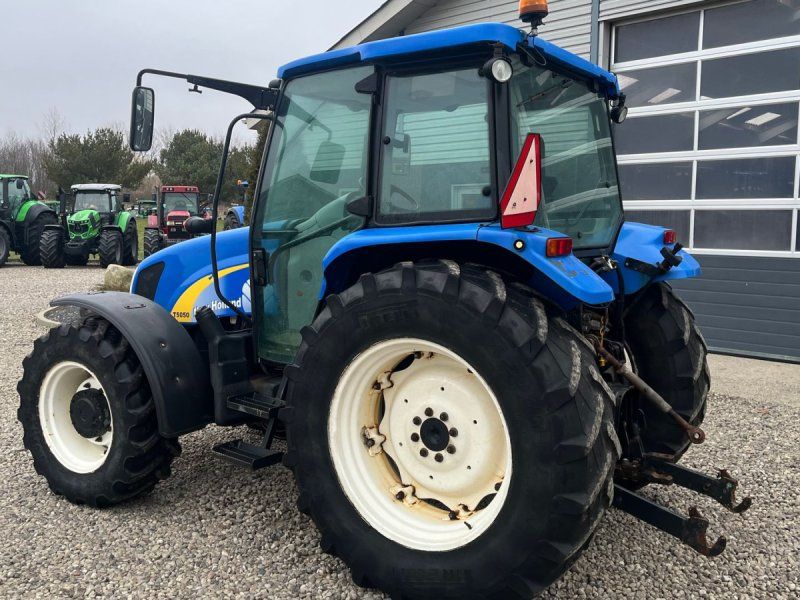 New Holland T5050 Med frontlift