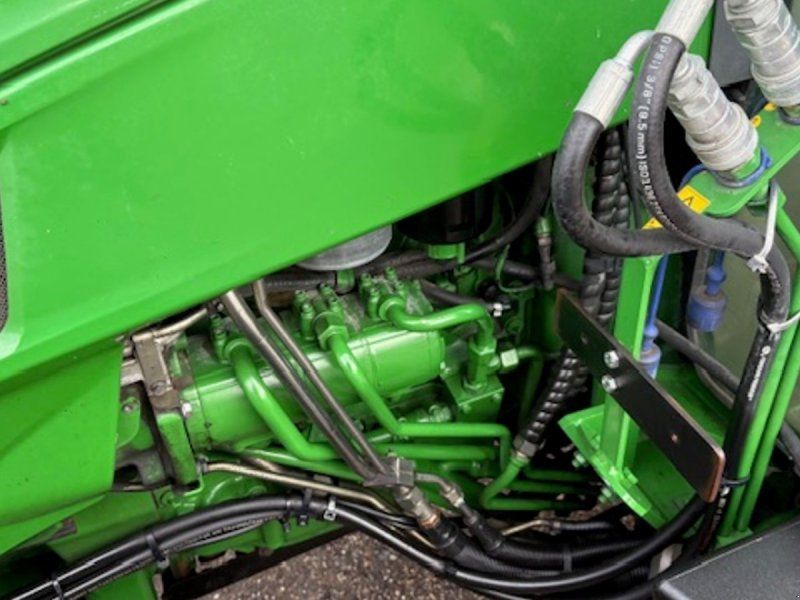 John Deere 5105GF FRONTLIFT. HJUL MED DÆK MEDFØLGER