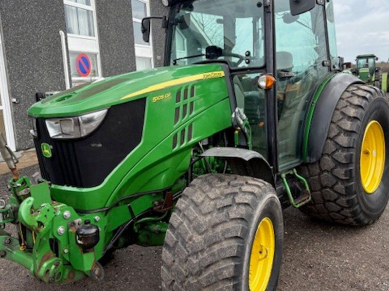 John Deere 5105GF FRONTLIFT. HJUL MED DÆK MEDFØLGER