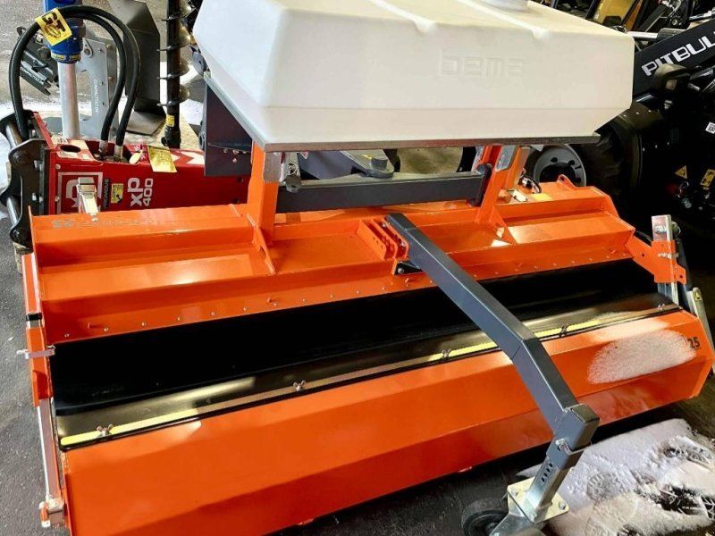 Bema 25 BK med opsamler