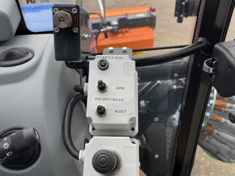 New Holland T4.75 CAB 2WD