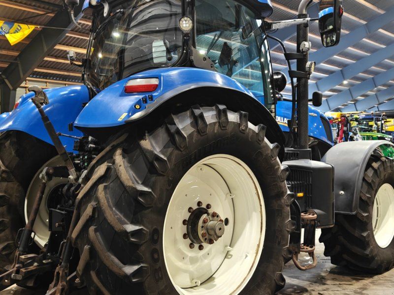 New Holland T7.220 Auto Command