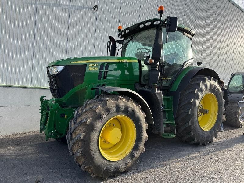 John Deere 6250R