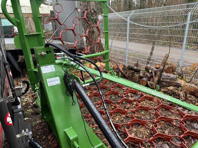 ZAGRODA Wiesenegge 5m 4-reihig hydr.