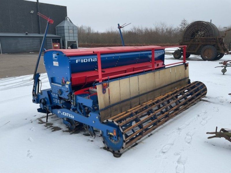 Fiona 4M SEEDCOM XR-VB
