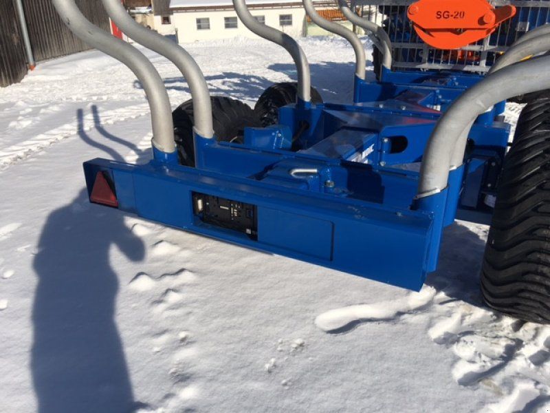 Scandic ST-10S 13t Rückewagen 7,9m Kran 550kg Hubkraft Druckluft Seilwin