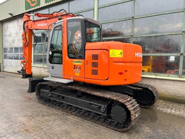 Hitachi ZX 135 US