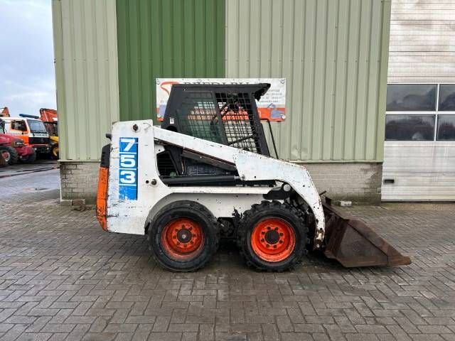 Bobcat 753