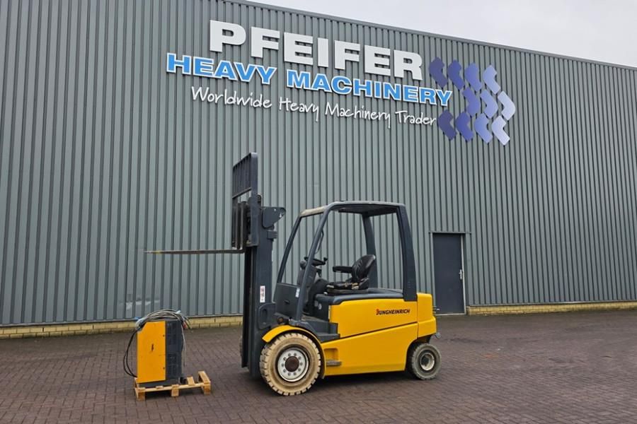 Jungheinrich EFG535 Electric, Lifting Height 4700mm, Freelift 1